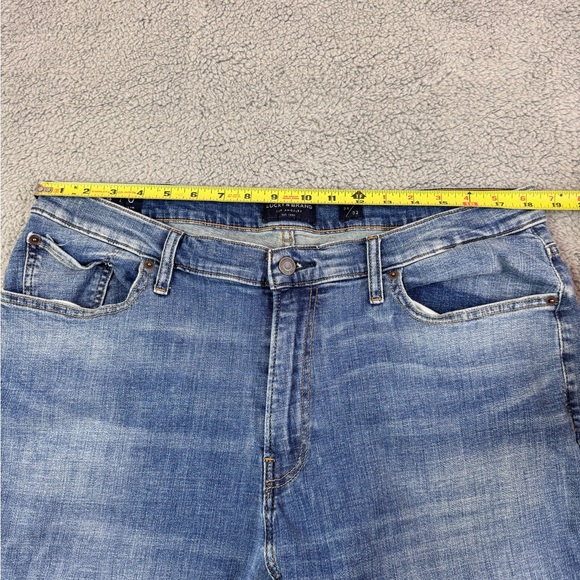 Lucky Brand Jeans Mens 38x32 Blue Denim Pants 410 Athletic Slim Light Wash - Picture 6 of 11